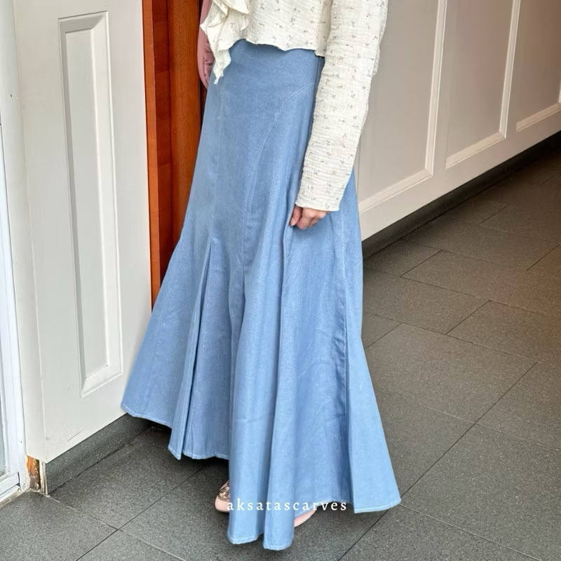AKSATASCARVES - Binda Flare Skirt